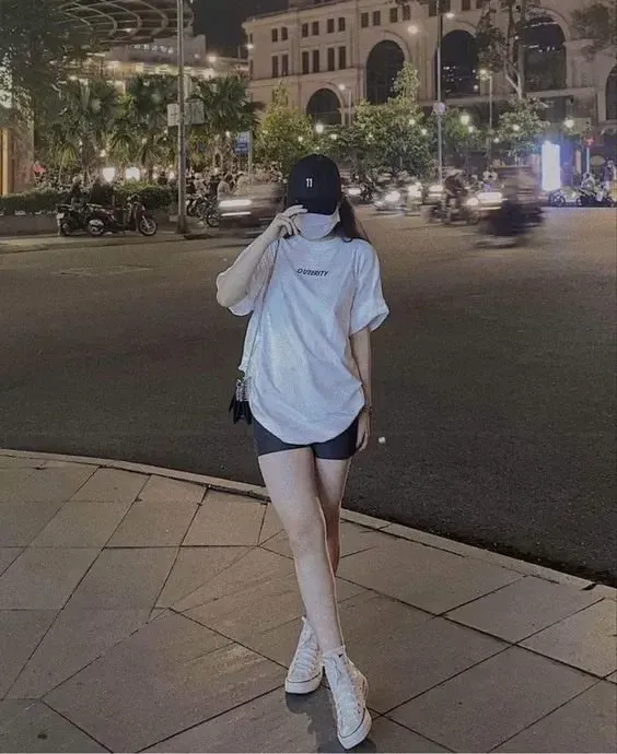 Gái xinh mặc áo dài mang đến vẻ đẹp duyên dáng và thanh thoát