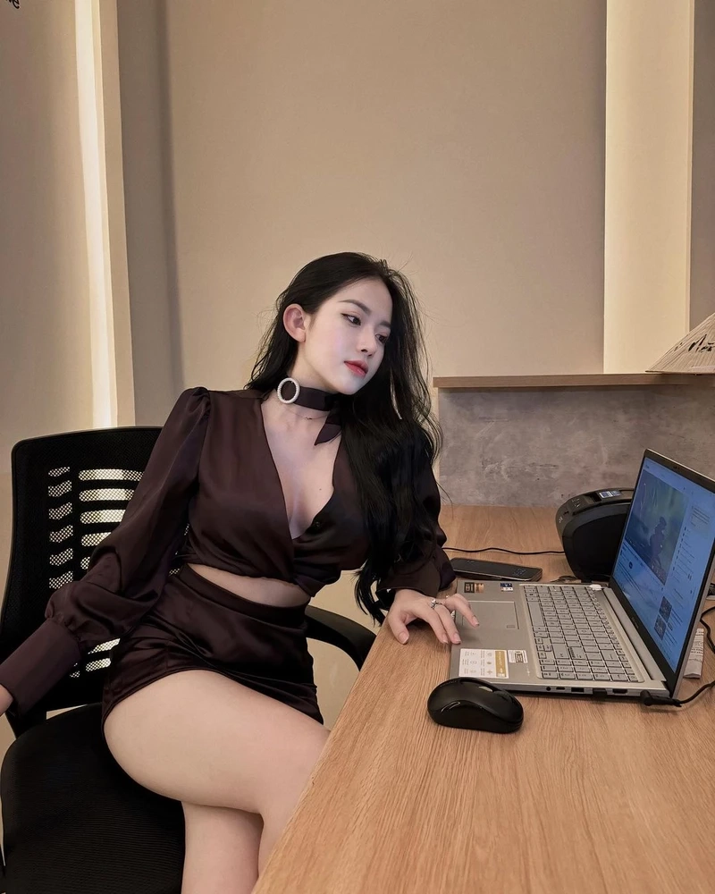 Ảnh cosplay trang phục truyền thống, tôn vinh văn hóa cổ xưa đầy quyến rũ