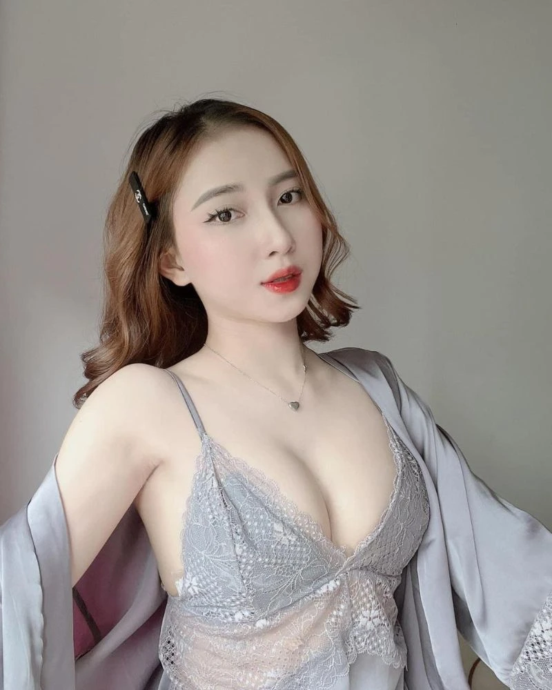 Top 33+ ảnh gái xinh cởi áo cuốn hút sexy, kích thích khó cưỡng